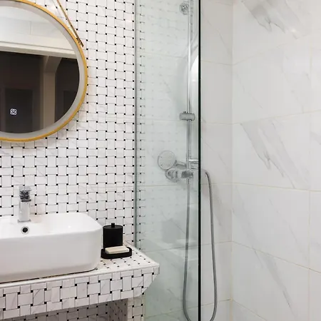 Tsimiski Citycenter Boutique - By Nuvia Domus