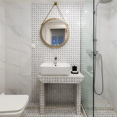 Tsimiski Executive Suites - By Nuvia Domus Apartman